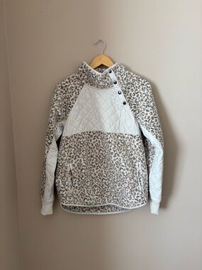 Abercrombie & Fitcg Quilted Leopard Print Pullover Jacket - Cream & Brown Size S